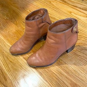 COACH Waldorf Bootie size 6